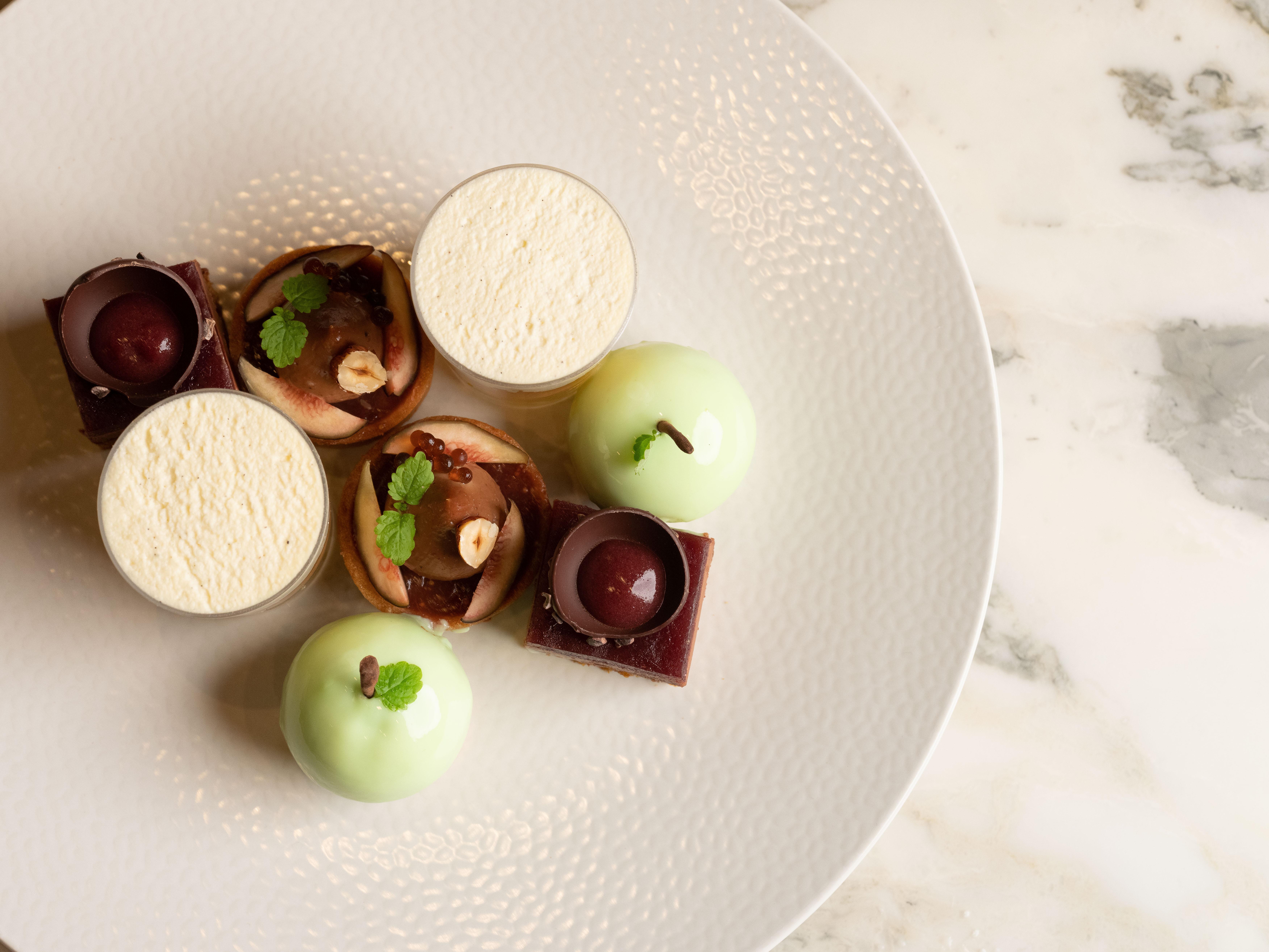 Pan Pacific Perth Ξενοδοχείο Εξωτερικό φωτογραφία A selection of petits fours