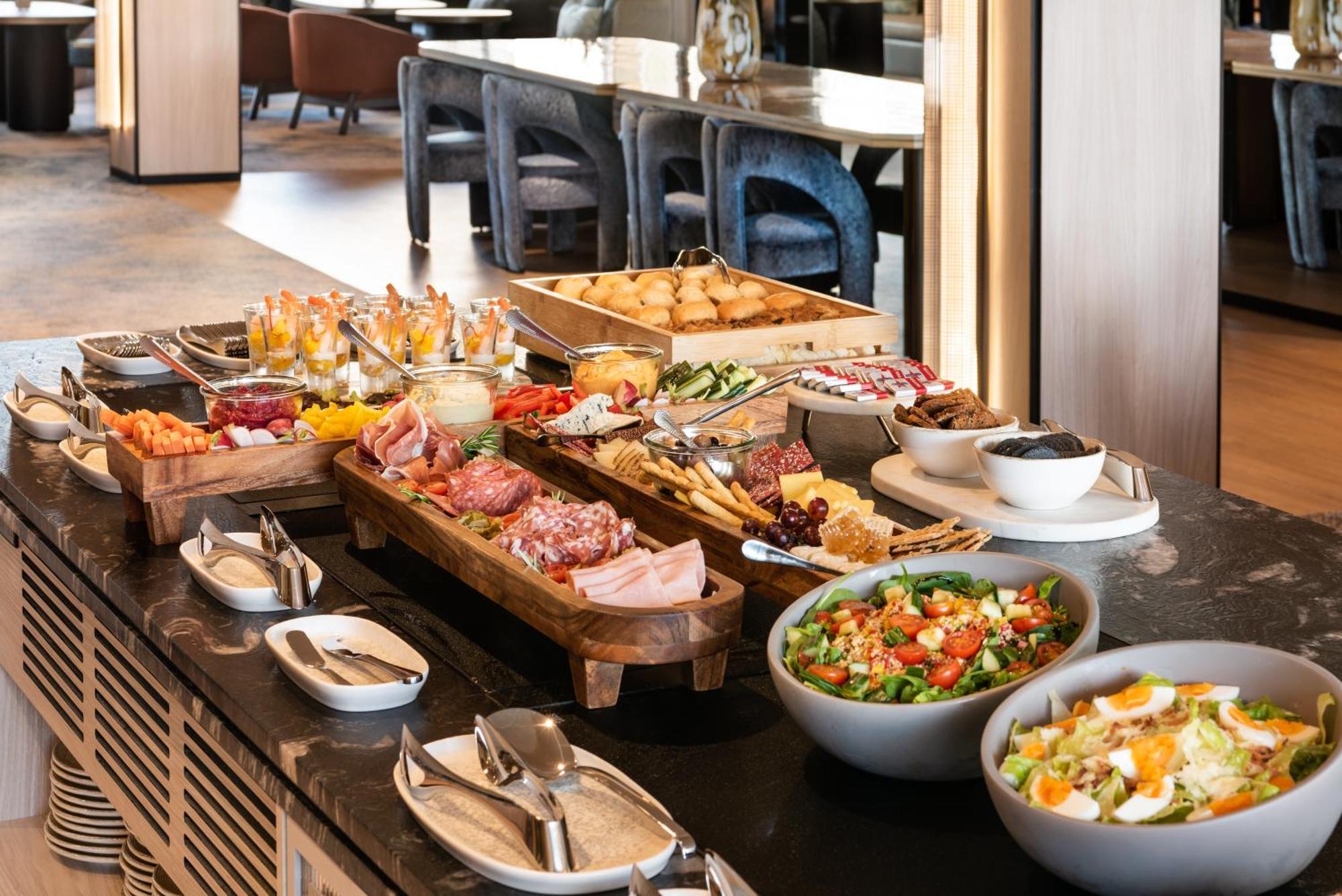 Pan Pacific Perth Ξενοδοχείο Εξωτερικό φωτογραφία A buffet at a hotel